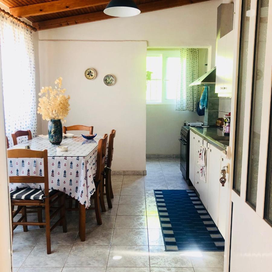 Malou Garden House Near The Beach Glífa Dış mekan fotoğraf