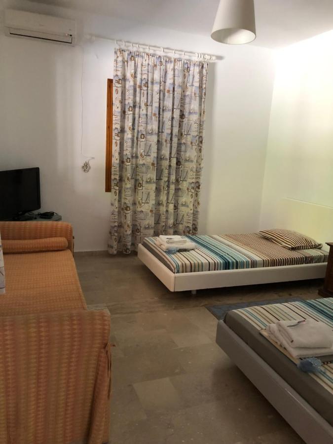 Malou Garden House Near The Beach Glífa Dış mekan fotoğraf